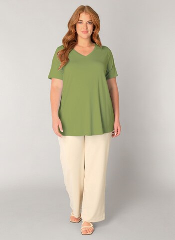 BASE LEVEL CURVY Shirt in Green