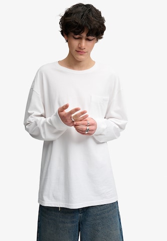 T-Shirt 'Bench x Superdry & Co.' BENCH en blanc : devant