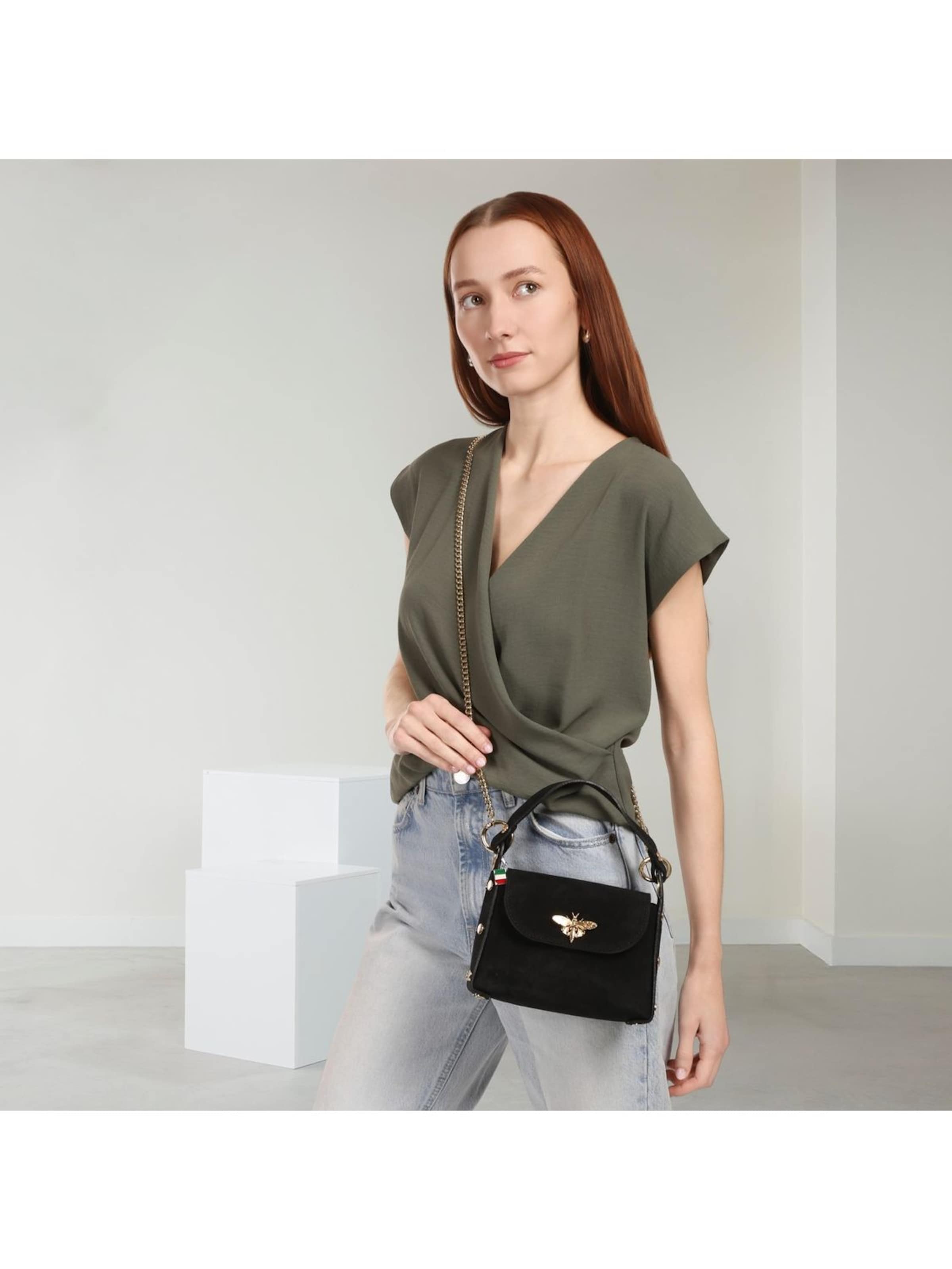 Florence Shoulder Bag in Black