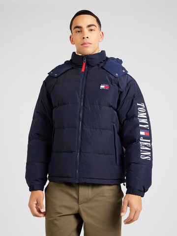 Tommy Jeans Winterjas 'Alaska' in Blauw: voorkant