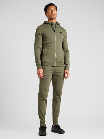 Tuta da jogging di EA7 Emporio Armani in verde: frontale