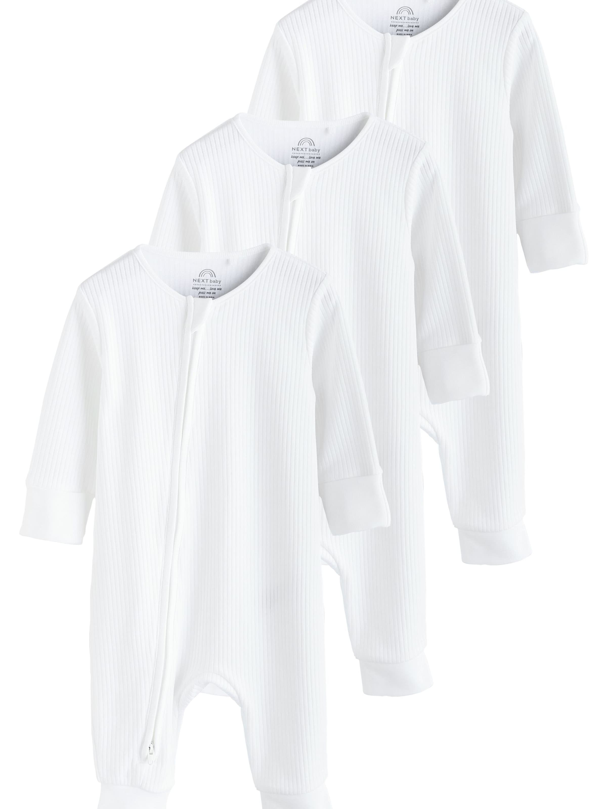 Pijamale de la Next pe alb: față