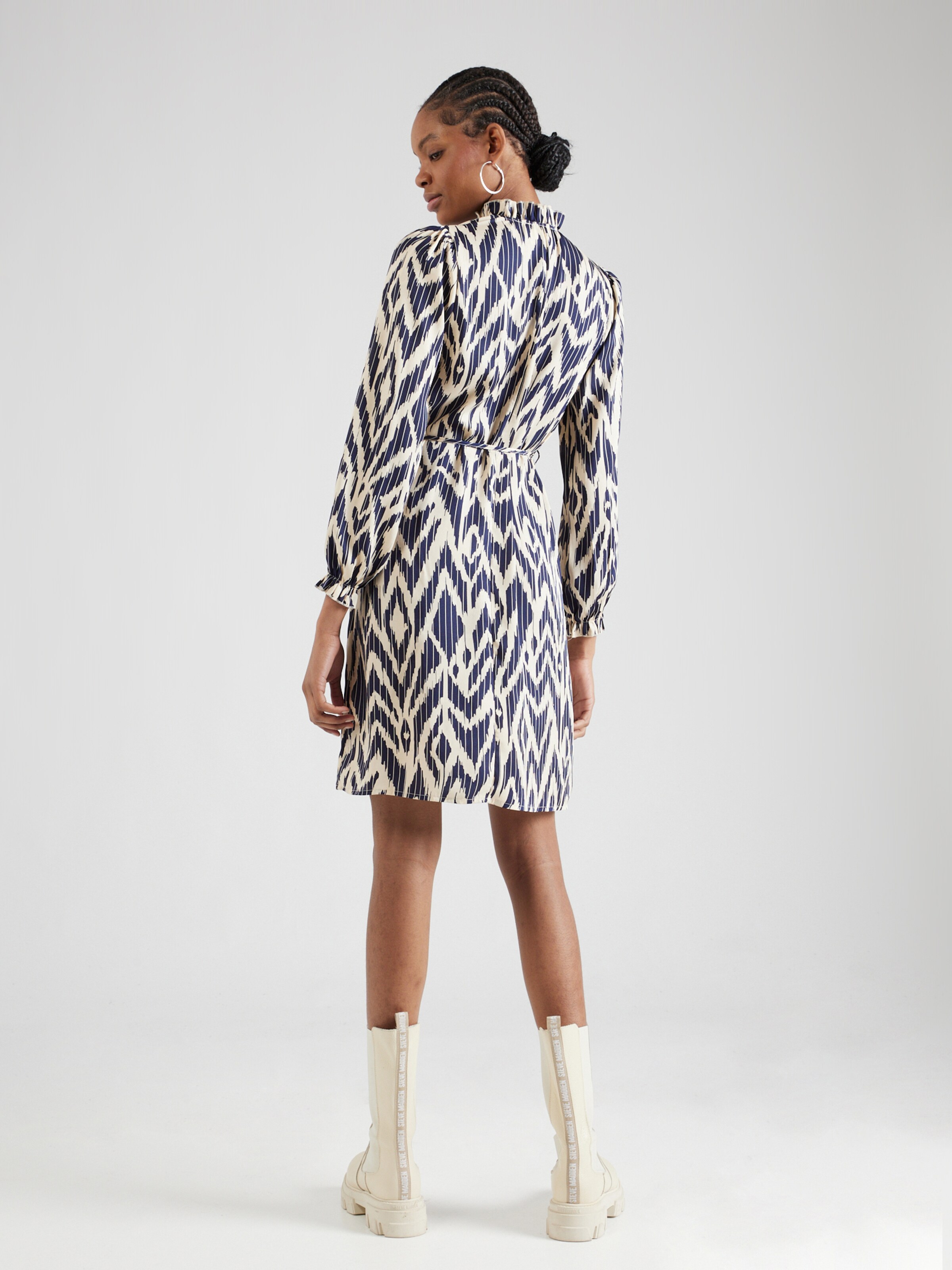 SISTERS POINT Dresses Buy online ABOUT YOU
