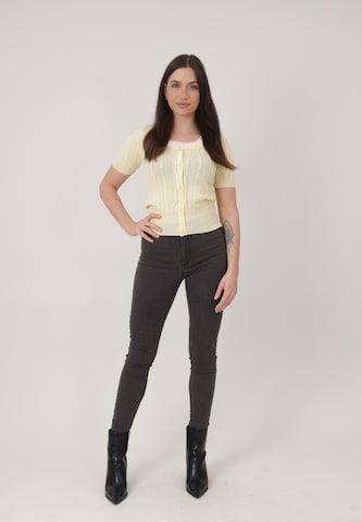 Giacchetta di Elara in giallo