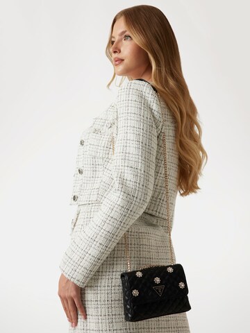 GUESS Schoudertas 'Everlee' in Zwart