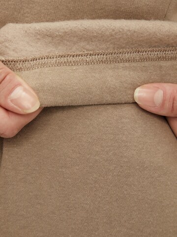 PIECES Tapered Pants 'Chilli' in Beige