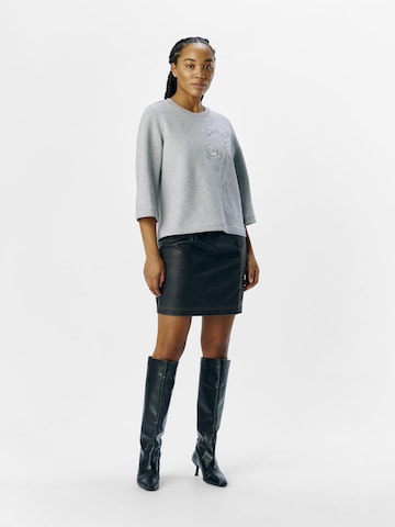 OBJECT Sweatshirt 'ROELLA' in Grau