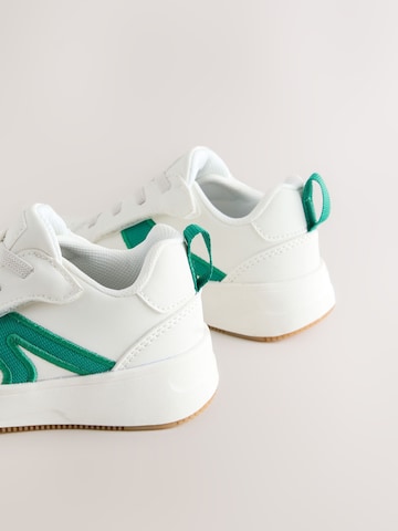 Next Кроссовки в Белый