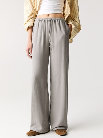 Wide leg Pantaloni di Pull&Bear in grigio: frontale