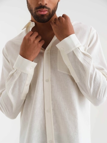 ABOUT YOU x Kevin Trapp Regular fit Button Up Shirt 'Mattis' in White