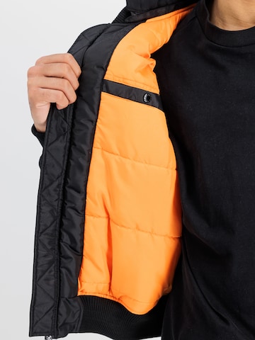 ALPHA INDUSTRIES Übergangsjacke 'MA-1 TT' in Schwarz