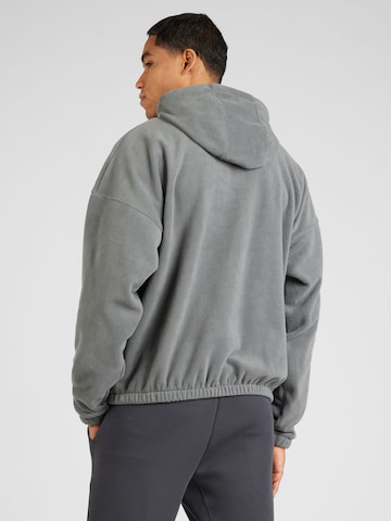 Nike Sportswear Sweatshirt 'CLUB+ Polar' in Grau