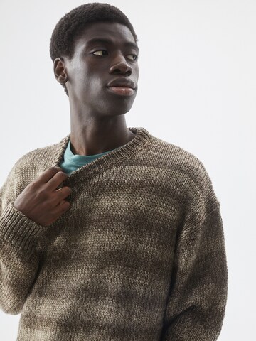 Pull&Bear Pullover in Braun