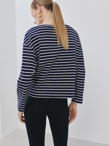 MANGO Sweatshirt 'TIMOTHEE' in Blau