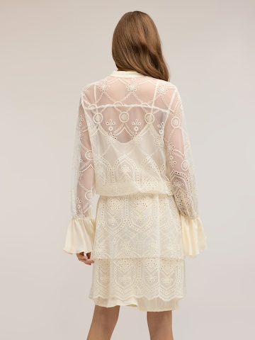 MOTIVI - Vestido en blanco