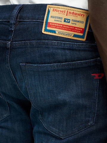 DIESEL regular Jeans '2019 D-STRUKT' i blå