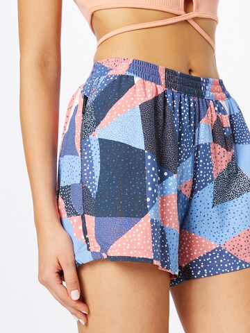 Alife and Kickin Regular Shorts 'OxanaAK' in Blau