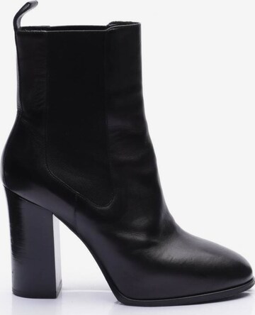 Dries Van Noten Dress Boots in 38 in Black: front