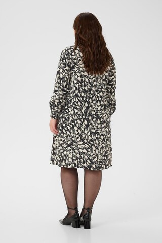 Robe-chemise 'Jamia' KAFFE CURVE en noir