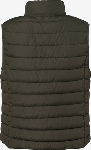 Brookshire Vest in Green