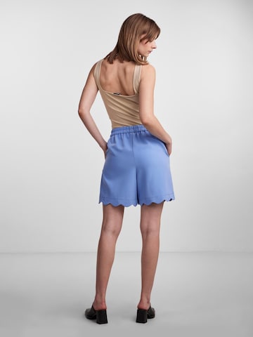 PIECES Loosefit Shorts 'JULIA' in Blau