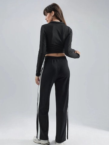 Hiccup Wide leg Trousers 'Hose' in Black