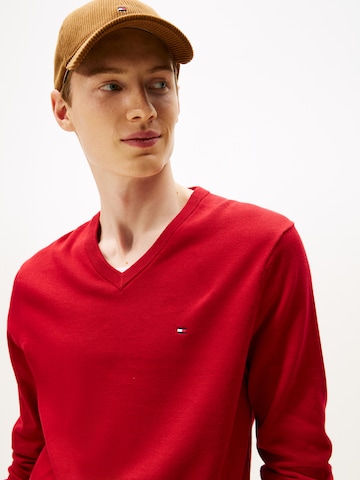 TOMMY HILFIGER Sweater 'ESSENTIAL' in Red