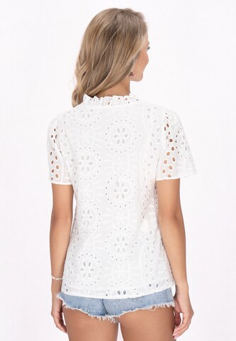 IZIA - Blusa en blanco