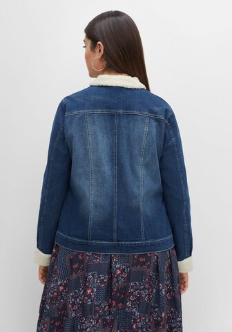 SHEEGO Between-Season Jacket in Blue