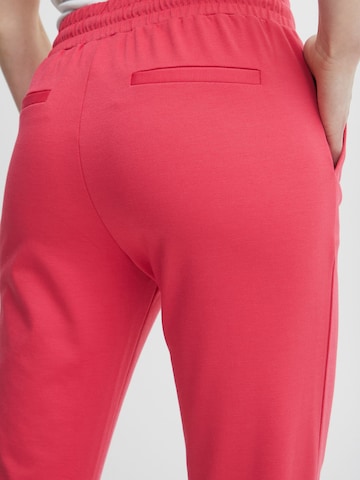 ICHI - Tapered Pantalón chino 'KATE PA2' en rojo