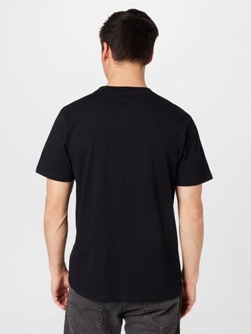 T-Shirt 'BLAZIN' ELEMENT en noir