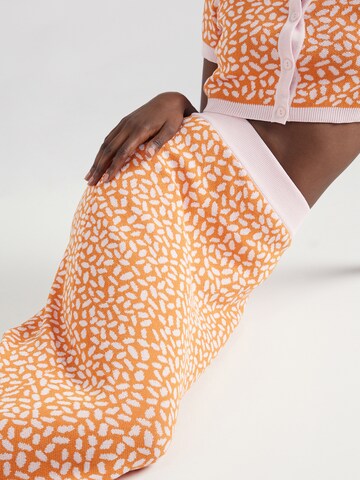 florence by mills exclusive for ABOUT YOU Szoknyák 'Accomplished' - narancs