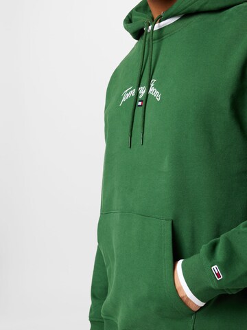 Tommy Jeans Sweatshirt in Green