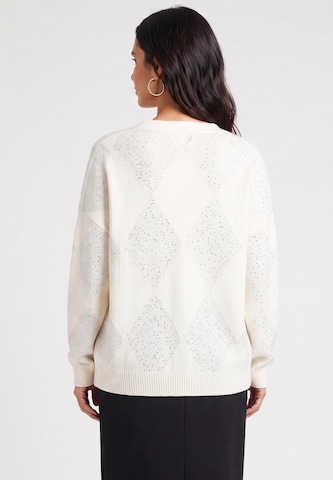 usha BLACK LABEL Knit cardigan in White