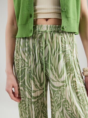 Hailys Wide leg Pants 'Fa44biola' in Green