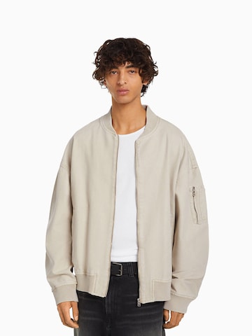 Veste mi-saison Bershka en beige : devant