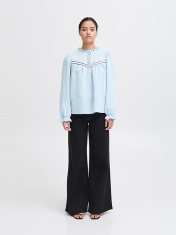 ICHI - Blusa ' IXSASSY ' en azul