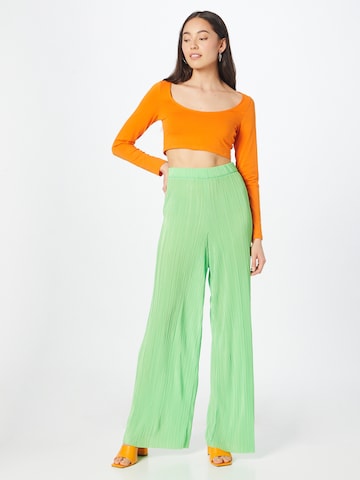 Loosefit Pantalon Monki en vert