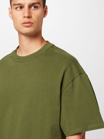 WEEKDAY - Camiseta 'Great' en verde