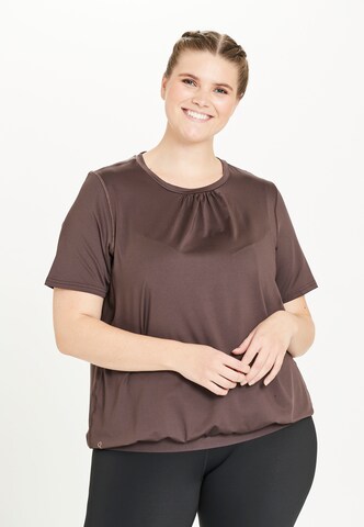Q by Endurance Shirt in Bronze: front