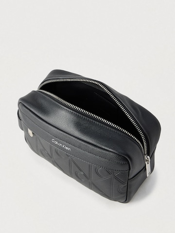 Trousses de toilette Calvin Klein en noir