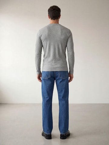 T-Shirt 'The Peter' ARMIE en gris