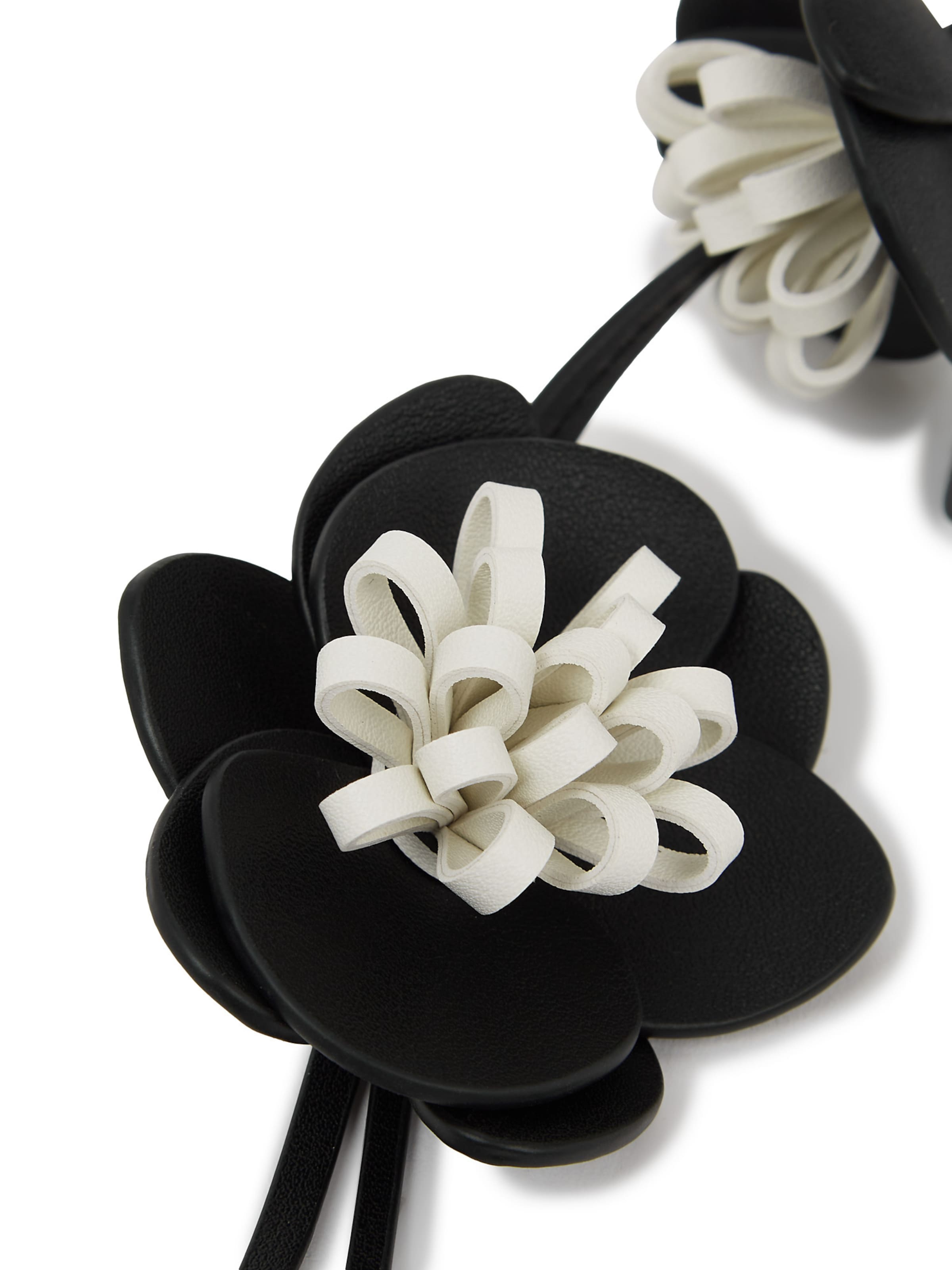 Karl Lagerfeld Přívěsek na klíče – černá