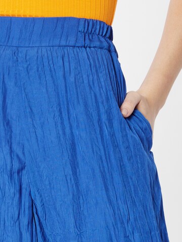 InWear Wide leg Pleat-Front Pants in Blue