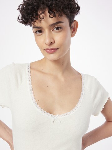 Maglietta 'Dry Goods Vneck Tee' di LEVI'S ® in bianco