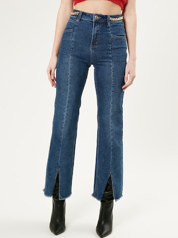 Influencer Boot cut Jeans in Blue: front