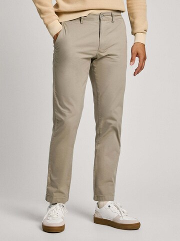 Pepe Jeans Slim fit Chino trousers in Beige: front