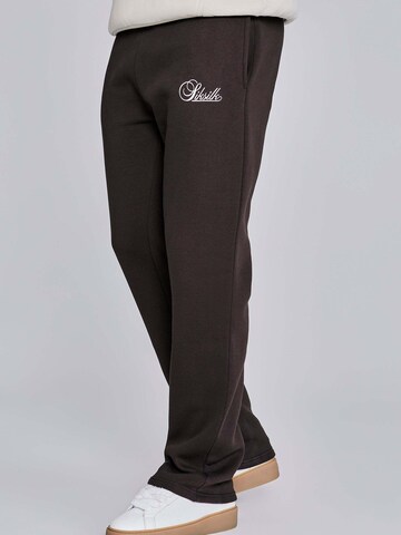 SikSilk Regular Sporthose 'Essentials Track Pants' in Braun