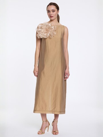 Ana Alcazar Kleid ' Davie ' in Braun