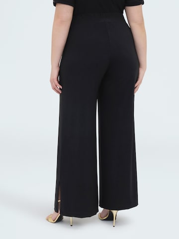 évasé Pantalon Fiorella Rubino en noir